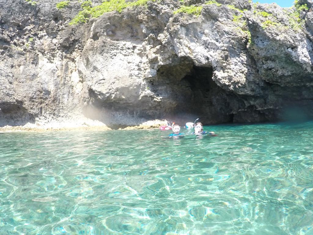 Tropical Surf House Okinawa Ξενοδοχείο Onna Εξωτερικό φωτογραφία