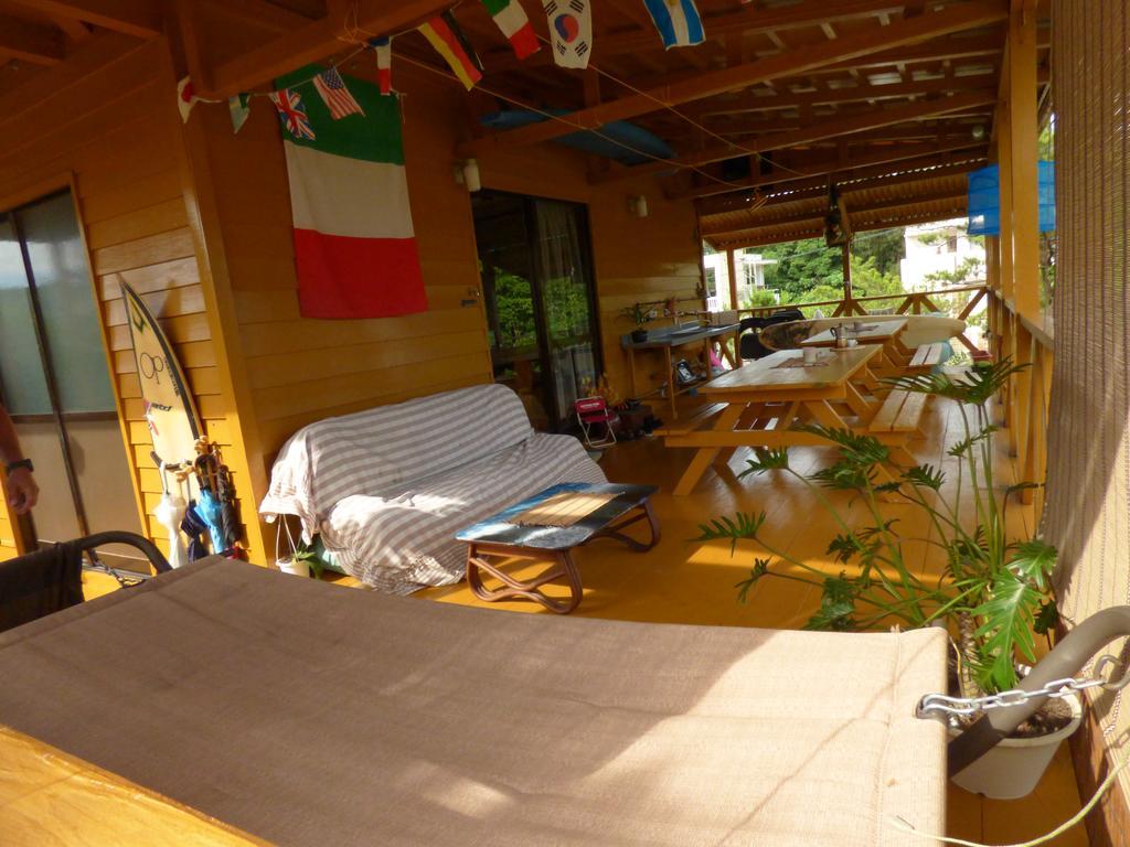 Tropical Surf House Okinawa Ξενοδοχείο Onna Εξωτερικό φωτογραφία